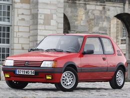 Rétromobile 2016 : les coupés Peugeot de la partie