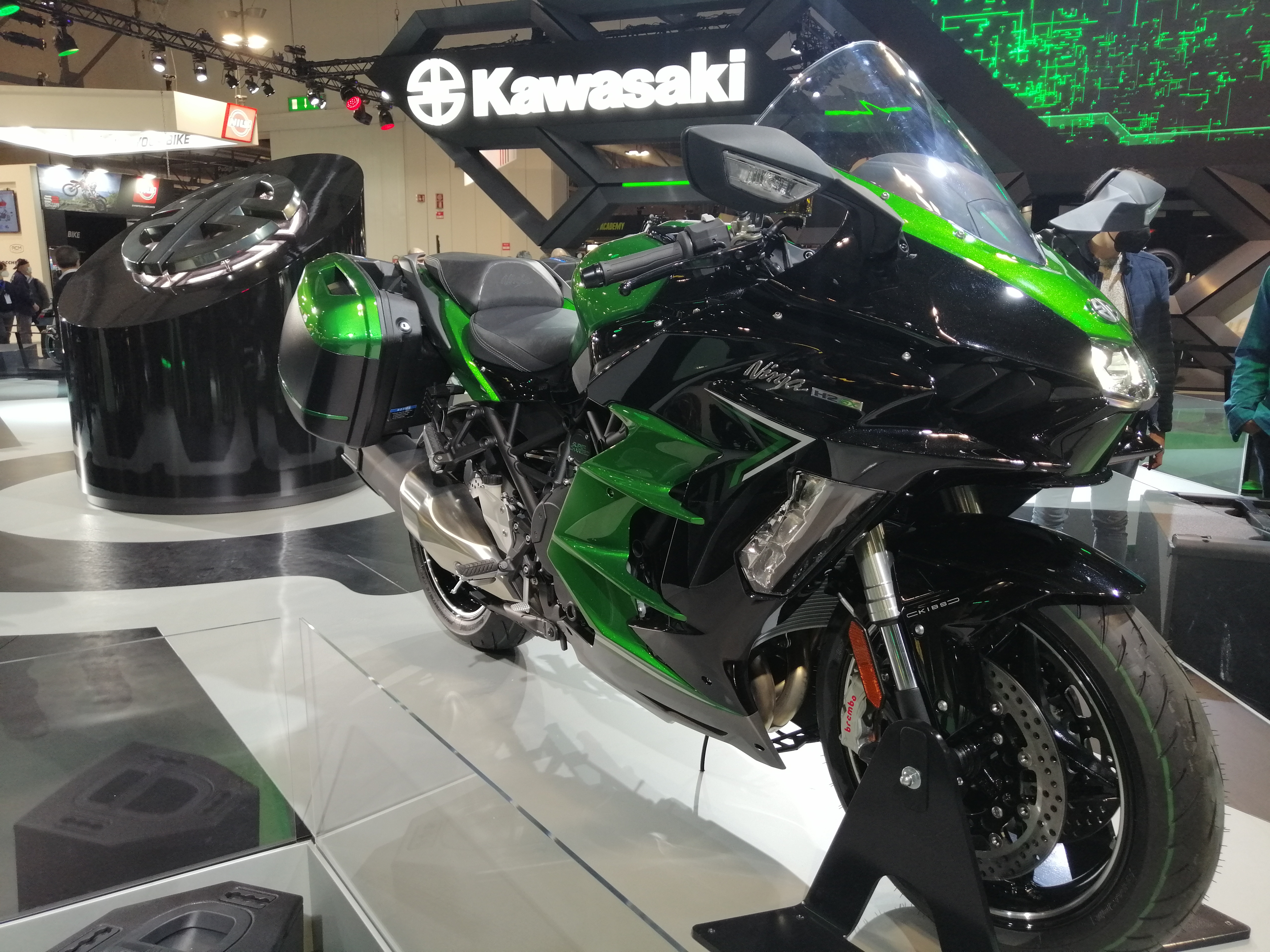 Kawasaki Zx6r Price Ninja Bike Bike EICMA2017】ついに出た！ H2の