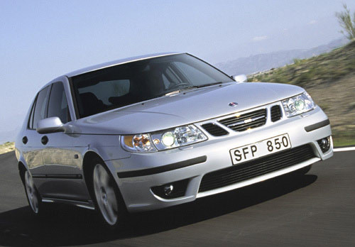 Nouvelles motorisations et séries limitées pour Saab en 2004