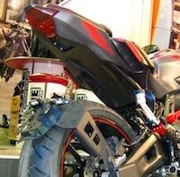 Access Design: support de plaque "Ras de roue" pour une Yamaha MT07 façon Ducati Diavel