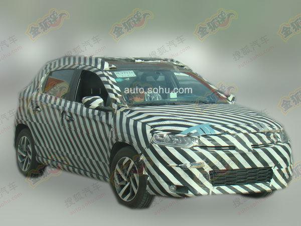 Le futur Citroën C-XR "chinois" surpris