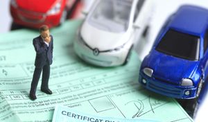 Reconfinement - Peut-on suspendre son assurance automobile ?