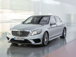 Après Renault, Mercedes passe devant la commission technique