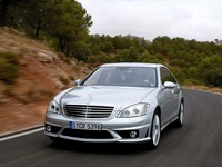Mercedes S63 by AMG : limousine sportive !