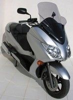 Ermax équipe le scooter Honda 250 Forza version 2008-2009.