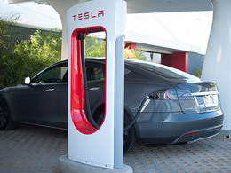 Tesla souhaite partager son réseau de superchargeurs