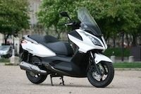 Kymco : offre de financement sur les Dink Street 125 et 300 cm3
