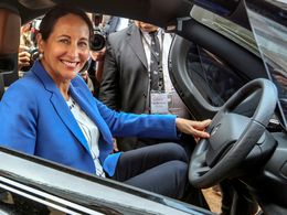 Ségolène Royal affirme que tous les constructeurs dépassent les normes d'émissions