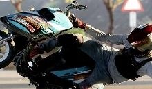 Vidéo: Marasu Abe veut être le pape du wheeling en scooter