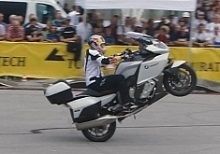 Actualité - Vidéo: Du stunt avec la K1600GT ? Chiche !