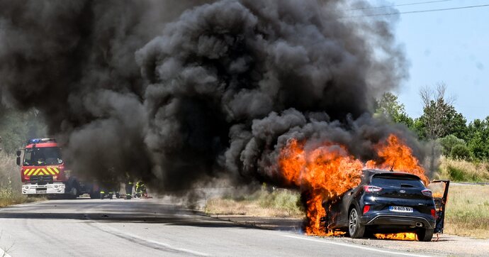 L'extincteur obligatoire dans la voiture, une bonne idée ?