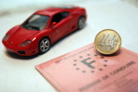L'éco-pastille pour les autos : une autre taxe vraiment utile ?