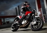 Actualité moto - Husqvarna: Les Nuda Strada et Terra continueront à être produites