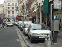 Etude américaine : la voiture pollue même en stationnement...