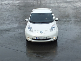 Nissan se joint à BMW dans les discussions avec Tesla