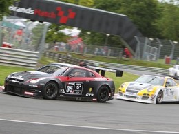 Les pilotes de la Nissan GT Academy trop bons pour le British GT