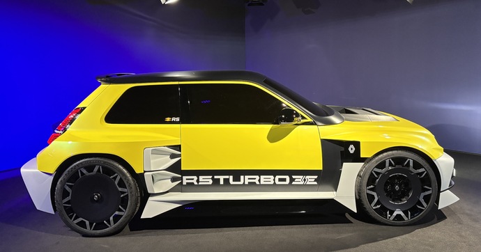 La Renault R5 Turbo 3E peut-elle s'approcher de Porsche et Xiaomi au Nürburgring ?