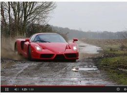 Insolite : une Ferrari Enzo menée façon WRC
