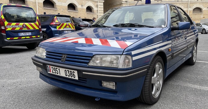 Nous découvrons en vidéo les collectors de la BRI : Peugeot 405 T16