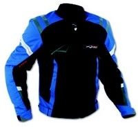 A-Pro arrive en France avec son blouson GTS.