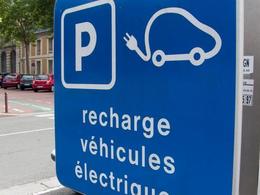Véhicules électriques : plus de bornes pour faire des kilomètres