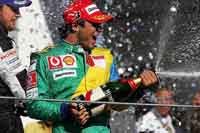 GP du Brésil : Felipe Massa remporte son deuxième GP à la maison