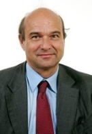 Le sénateur Yves Pozzo di Borgo pointe du doigt la pollution de l'air dans le métro parisien