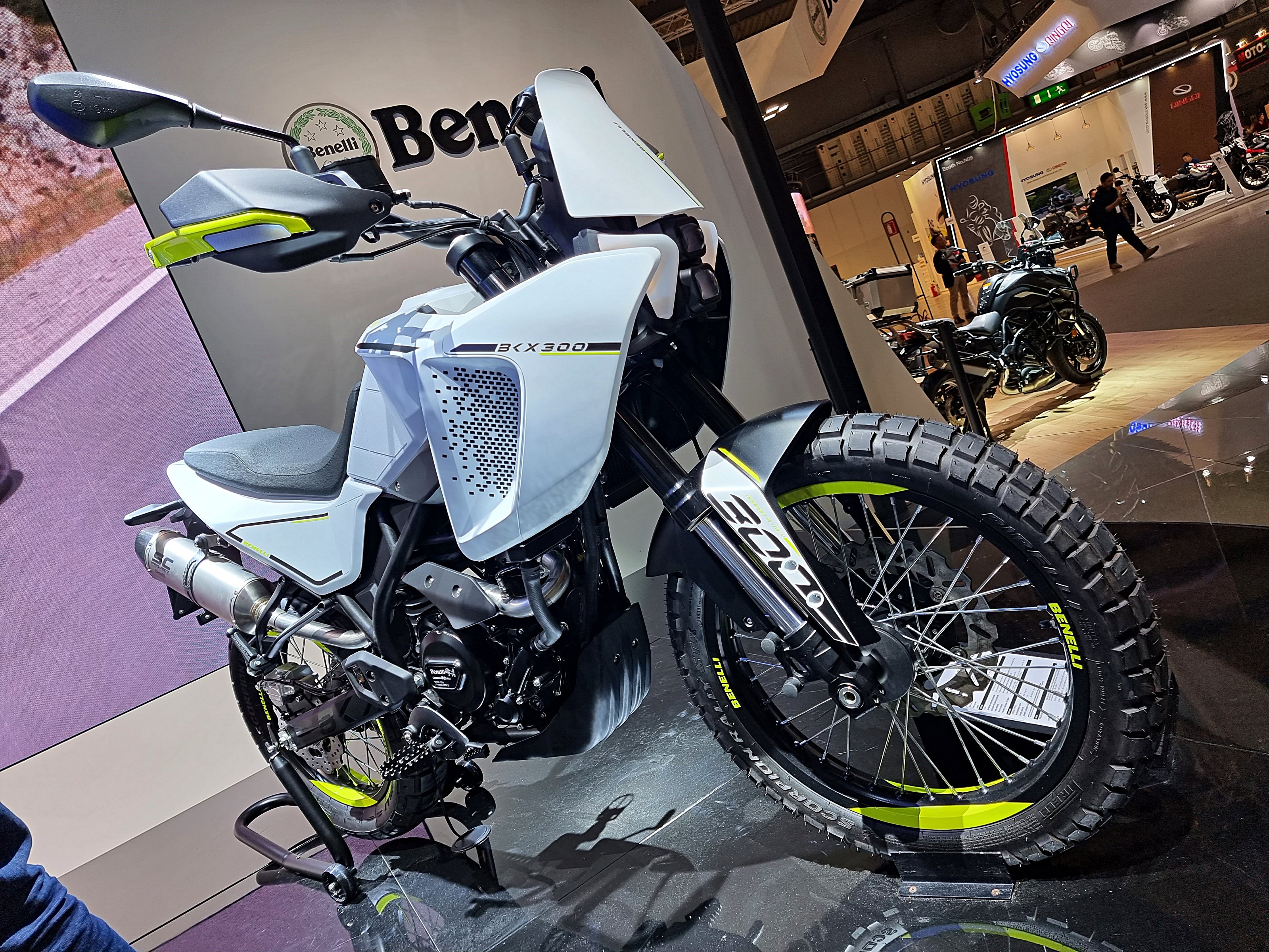 En direct du salon de Milan 2023 : connaissez-vous les Benelli BKX ?