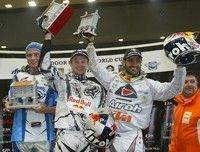 Et de 3 en Enduro Indoor pour Metzeler.