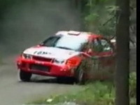 La leçon de pilotage: Tommi Mäkinen sur Evo 6 en Finlande en 1999.
