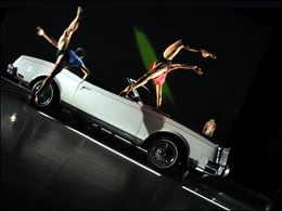 (Minuit chicanes) Dansons autour d'une Cadillac