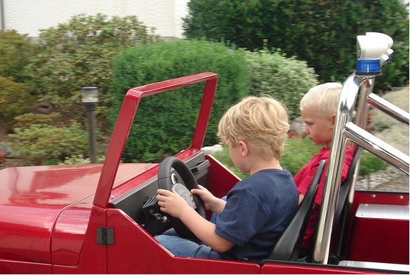 Video Un Enfant De 11 Ans Vole Deux Voitures En Deux Jours Et Se Fait Poursuivre