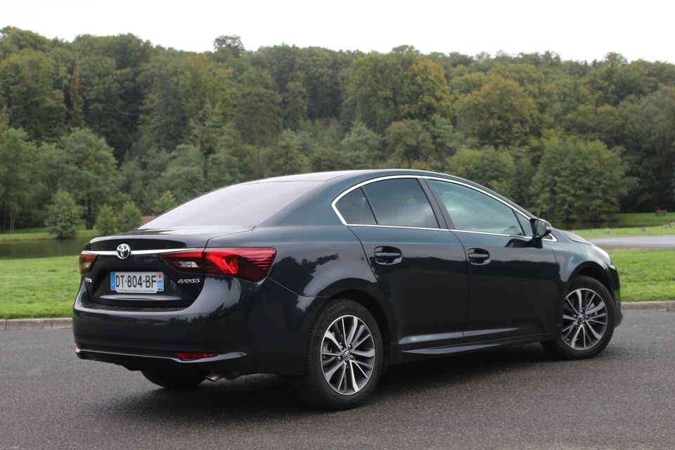 Toyota avensis 3