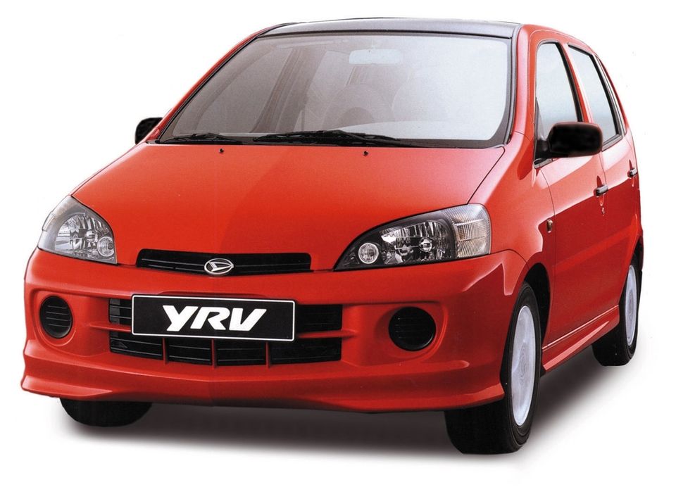 Photos Daihatsu Yrv