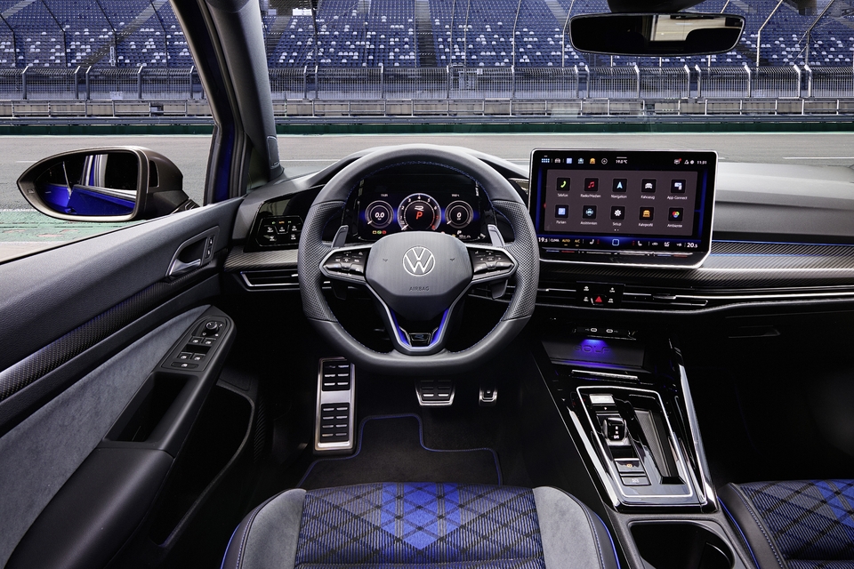 photos-volkswagen-golf-8-r