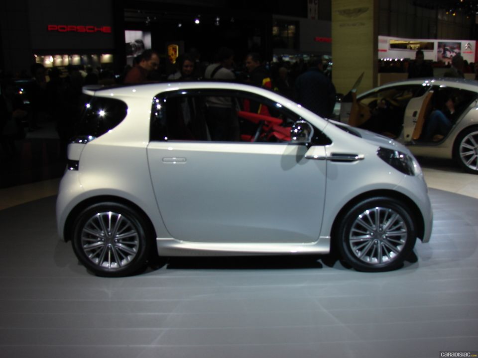 Miniature Aston Martin Cygnet Spark 87S124 - échelle 1/87, Gris Métallisé, Neuve